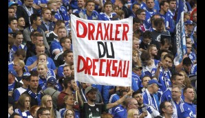 Die Schalker Fans haben eine, äh, deutliche Meinung zu Julian Draxler
