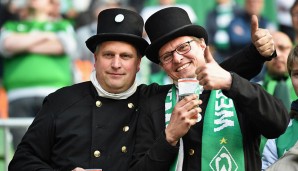Die Werder-Fans haben alles richtig gemacht. Mithilfe von Glücksbringern mausert sich Bremen zum Sieg