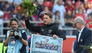 FCI-Trainer Hasenhüttl wurde vor der Partie gegen den Rekordmeister offiziell verabschiedet