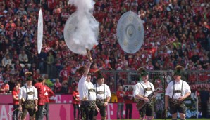 Schon vor dem letzten Saisonspiel gegen Hannover 96 begann der FC Bayern seine vierte Meisterschaft in Folge zu feiern