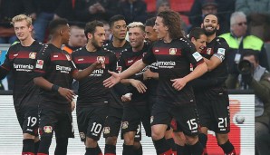 Bayer Leverkusen erhöht auf 2:0! Hakan Calhanoglu trifft per Elfmeter und beendet damit Bayers negative Elfer-Serie: in der Hinrunde wurden alle vier Strafstöße verschossen