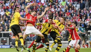 Lewandowski hebt ab und Dortmund fightet. Nachdem die Bayern das Spiel immer mehr an sich reißen geht es etwas ruppiger zur Sache. Das bekommt auch der polnische Torjäger zu spüren