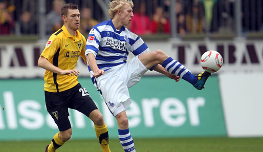 Ein Eigengewächs kehrt zurück: Julian Koch (r.) spielte eine überragende Saison beim MSV Duisburg bis zu seiner schweren Knieverletzung