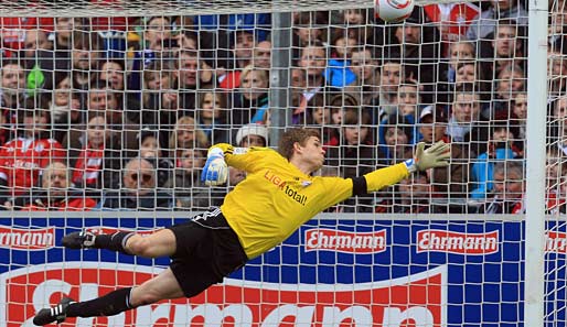 Erst aufgestellt, dann abserviert: Keeper Thomas Kraft versucht sich nun zwischen den Pfosten von Hertha BSC durchzusetzen