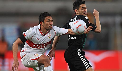 Der brasilianische Mittelfeldspieler Elson (l.) verlässt den VfB Stuttgart ebenfalls. Sein Ziel ist bislang noch unbekannt
