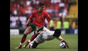 EM 2004 in Portugal: Gegen den Gastgeber um den jungen Cristiano Ronaldo ist im Halbfinale Endstation für Holland
