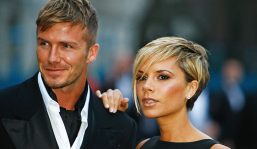 Das schöne Briten-Paar posiert bei den Sport Industry Awards 2007 für die Fotografenmenge.