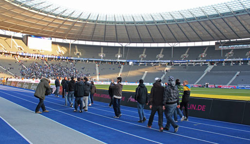 Vor dem Spiel der Hertha gegen den FSV Frankfurt durften die Jugendlichen das Olympiastadion besichtigen
