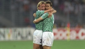 Was ein Bild: Andi Brehme (l.) und Klaus Augenthaler bejubeln den Finaleinzug