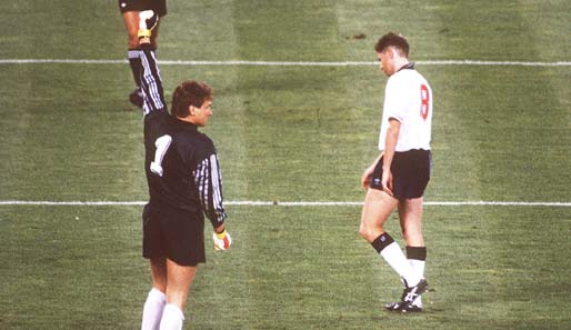 Bodo Illgner wurde bei seiner ersten WM 1990 in Italien im Halbfinale zum Helden. Er hielt gegen Pearce, Waddle schoss drüber