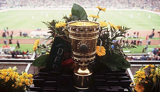 Der DFB-Pokal wird seit 1952 ausgespielt. Und er hat seine eigenen Gesetze. Immer wieder sorgen Außenseiter für faustdicke Überraschungen. Eine Rückblende...