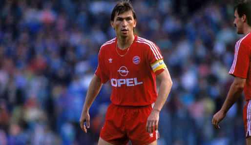 1990: Einmal mehr wird der FC Bayern um Klaus Augenthaler von einem Außenseiter aus dem Pokal gekickt. Diesmal ist es der FV 09 Weinheim