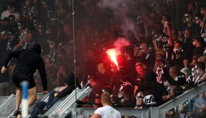 Die Gäste-Fans schmuggelten wieder einmal Pyro ins Stadion - es droht wohl ein Nachspiel seitens des DFB