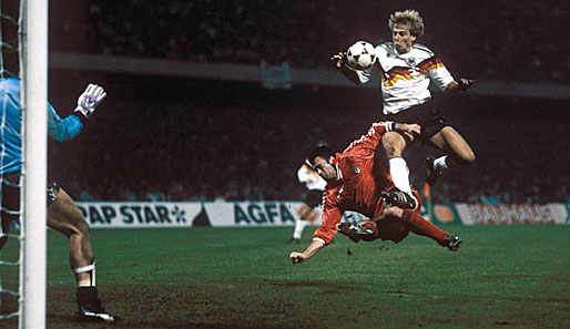 Der Weg zum WM-Sieg 1990 war für Jürgen Klinsmann und Co. steinig. In der Quali musste Deutschland gegen Wales gewinnen, um sich zu qualifizieren