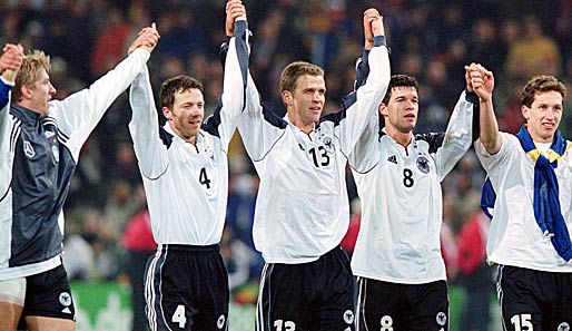 Bierhoff, Ballack und Co. reisten 2002 zur WM in Südkorea und erreichten völlig unerwartet das Finale. Gegen Ronaldos Brasilien setzte es dann aber eine 0:2-Pleite