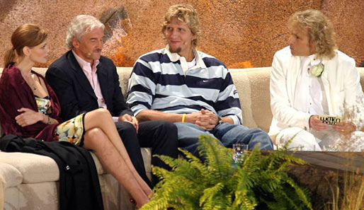 Neben Nadja Auermann, Rudi Völler und Thomas Gottschalk bei Wetten, dass... 2004