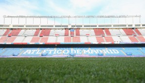 Der Innenraum ist komplett in Rot, Weiß und Blau, den Vereinsfarben von Atletico Madrid, gehalten