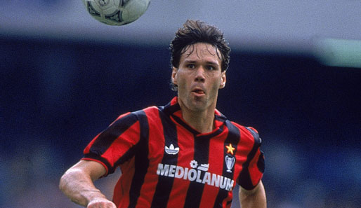 Meister und Torschützenkönig der Serie A mit Milan: 1992 wurde MARCO VAN BASTEN zum dritten Mal zu Europas Fußballer des Jahres gekürt