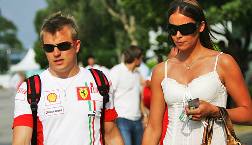 Zumindest in Finnland ist Kimi Räikkönens Frau Jenni prominent