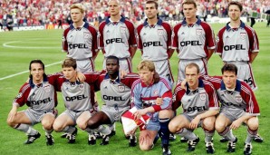 Stichwort CL: Regulär spielten die Bayern 1998/99 in der Königsklasse in silber und bordeaux. So traten sie auch in Barcelona im Finale an. Das Ende ist bekannt ...