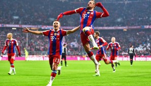2014/15 waren die Bayern dann im Barca-Design unterwegs und gewannen unter Pep Guardiola die Meisterschaft