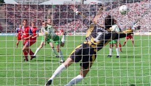 Bayern crasht die Meisterparty: Am letzten Spieltag der Saison 1994/95 musste Bremen die Tabellenführung nur noch über die Ziellinie bringen...