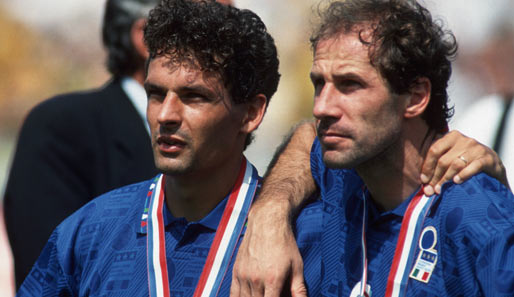 Die beiden Versager von '94 - Roberto Baggio (l.) und Franco Baresi (r.) versagten jeweils die Nerven im Elfmeter-Krimi