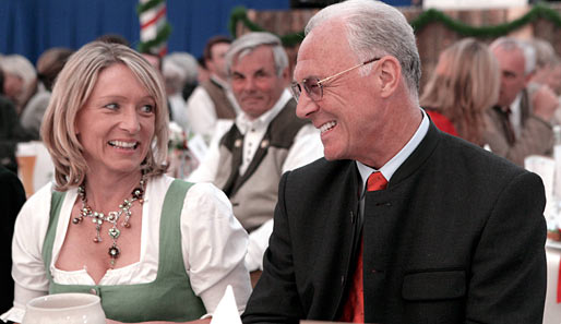 Heidi Burmester wird 2006 Beckenbauers dritte Gattin. Insgesamt ist er Vater von fünf Kindern