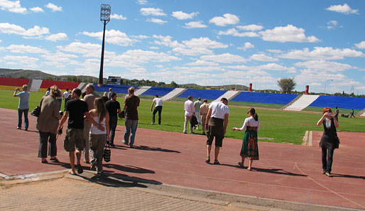Mittags ging es zur Vorbesichtigung ins Independence Stadium von Windhoek. 25.000 Zuschauer passen rein