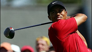 2005: Am ersten Extra-Loch versenkt Tiger Woods seinen Birdie-Putt aus fünf Metern und setzt sich gegen Chris DiMarco durch