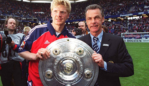 Unverhofft kommt oft: Auch 2001 werden die Bayern am letzten Spieltag deutscher Meister, diesmal dauerte es bis zur 94. Minute