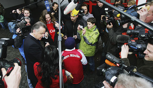 Februar 2007: Großes Ballyhoo an der Säbener Straße. Ottmar Hitzfeld wird zum zweiten Mal Bayern-Trainer