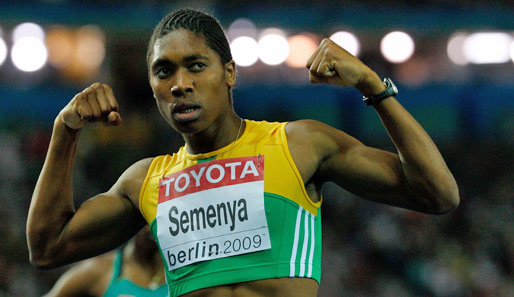 800-m-Weltmeisterin Caster Semenya (Südafrika) gerät nach ihrem Triumph bei der WM in Berlin in den Mittelpunkt von Debatten über ihr Geschlecht
