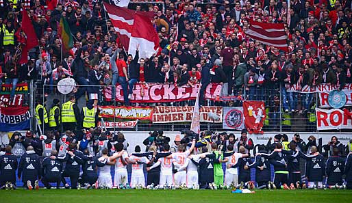 Die Bayern krönen eine herausragende Saison 2012/2013 nach dem 1:0 gegen Eintracht Frankfurt mit dem vorzeitigen Meistertitel