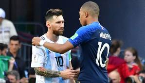 Bei der WM folgte indes der nächste Tiefschlag für La Pulga: Argentinien verabschiedete sich nach durchwachsenen Leistungen im Achtelfinale gegen den späteren Weltmeister Frankreich. Seitdem pausiert Messi erneut in der Nationalmannschaft.