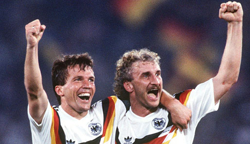 Einmalig war auch Matthäus' Nationalmannschafts-Karriere. Zwischen 1980 und 2000 spielte er 150 Mal für Deutschland, wobei er 23 Tore schoss