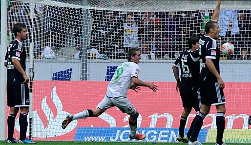 Am 15.09.2012 gelingt de Jong sein erstes Bundesligator gegen den 1. FC Nürnberg…