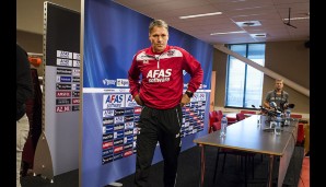 Zu Beginn der Saison 2014/15 ersetzte er Dick Advocaat beim AZ Alkmaar als Cheftrainer, wobei er sich wegen anhaltender Herzprobleme etwas zurück zog und mittlerweile nur noch den Posten des Co-Trainers ausübt.