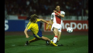 Marco van Basten bestritt über 130 Spiele für Ajax Amsterdam. 1987 gewann er mit dem niederländischen Rekordmeister den Europapokal der Pokalsieger, wo er gegen den 1. FC Lokomotive Leipzig den goldenen Treffer erzielte.