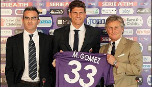 Es folgte der Wechsel zum AC Florenz in die Serie A - dort wurde er als Königstransfer vorgestellt und von den Fans begeistert empfangen