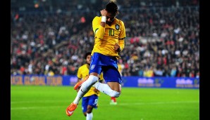 Dem Druck hält Neymar aber auf unglaubliche Art und Weise stand und liefert ein starkes Spiel nach dem anderen. Jetzt ist er defintiv der Held Brasiliens