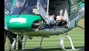 Der stark mitgenommene Neymar wird mit dem Hubschrauber abtransportiert - der Ausgang im Halbfinale gegen Deutschland ist jedem bekannt...