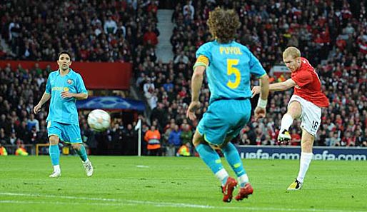 2008: Scholes schießt im Halbfinale der CL das 1:0 gegen Barcelona. United gewinnt in diesem Jahr die Königsklasse, den Supercup und wird Meister