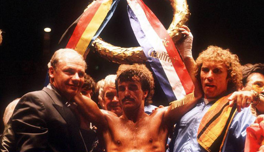 1984 wurde Rene Weller Europameister im Leichtgewicht. Hier verteidigt er seinen Titel gegen den Franzosen Frederic Geoffroy