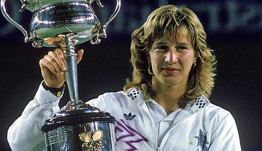Alle Triumphe von Steffi Graf aufzuzählen, würde den Rahmen sprengen, aber 1988 muss man sich genau ansehen. Steffi gewinnt in Melbourne