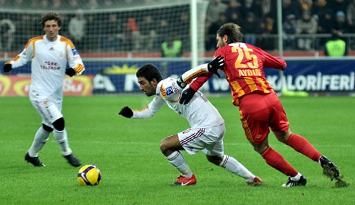 Arda Turan musste bei Galatasaray im Sturm aushelfen, nachdem die etatmäßigen Angreifer nicht mitwirken konnten