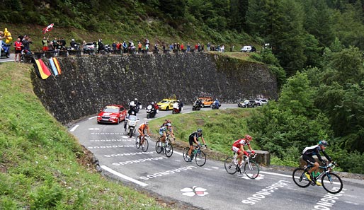 Bergankunft auf dem legendären Col du Tourmalet: Schon vor der 17. Etappe war klar, dass heute die Post abgeht!