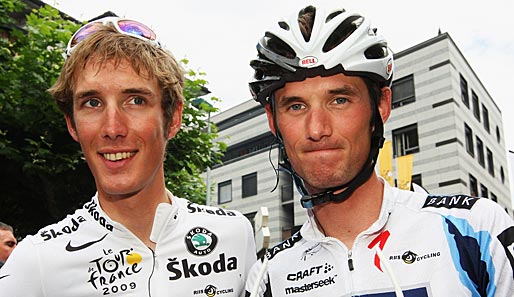 ANDY SCHLECK (25/ Saxo Bank): Der Luxemburger (l., daneben Bruder Frank) stand schon bei Tour und Giro auf dem Podium und ist Topfavorit auf den Sieg in der Nachwuchswertung