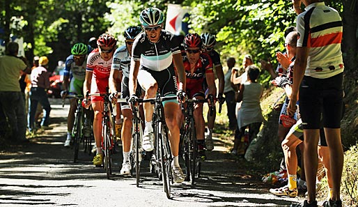 Die Favoriten lieferten sich im letzten Anstieg erneut einen packenden Schlagabtausch. Contador attackierte wie schon am Vortag, doch die Schlecks waren hellwach