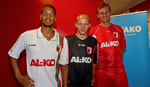 In Weiß, Schwarz und Rot geht der FC Augsburg die Mission Klassenerhalt in der Bundesliga an